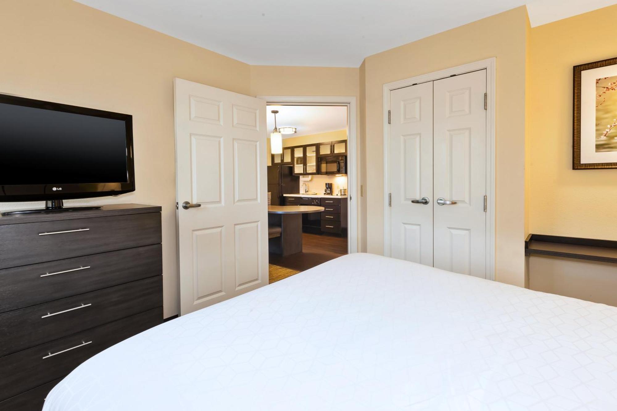 One-Bedroom Suite