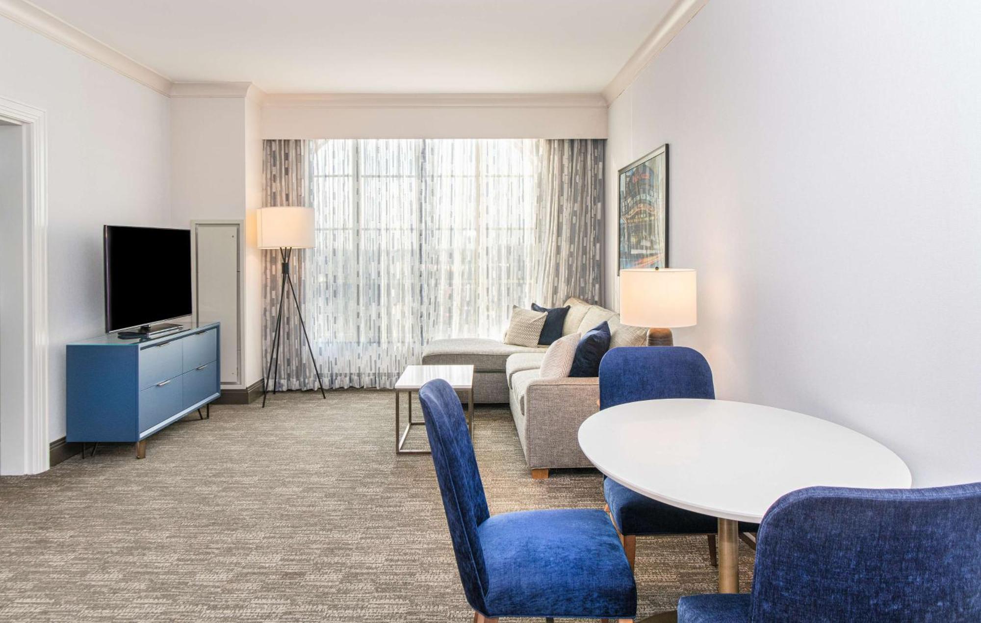 Executive Floor One Bedroom King Suite