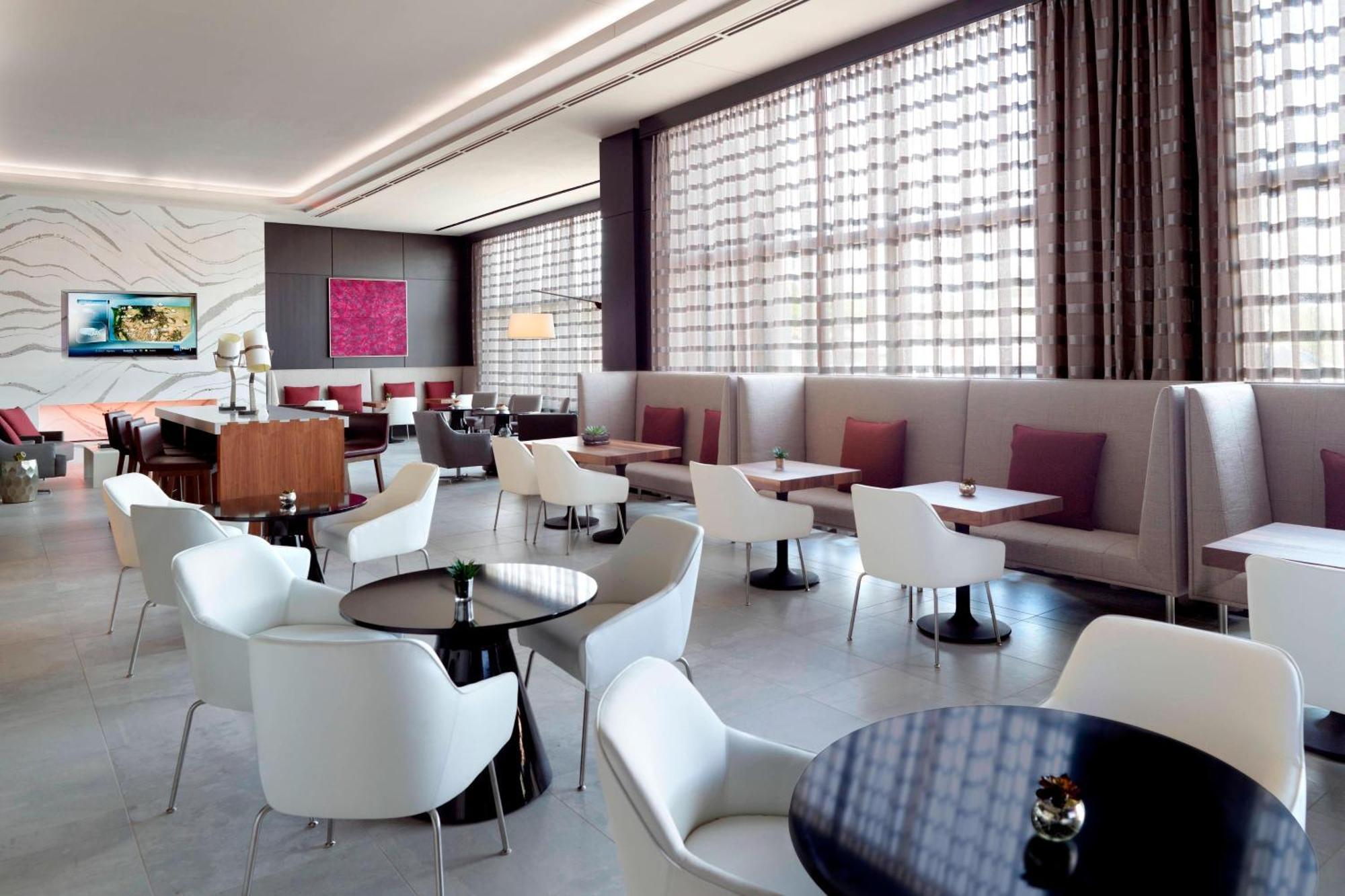 Executive King Room