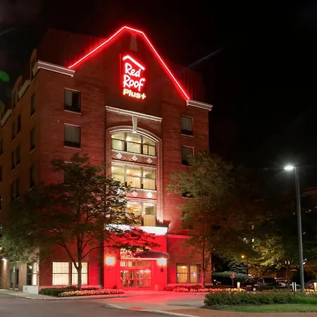Red Roof Inn Plus+ Columbus Downtown - Convention Center-2