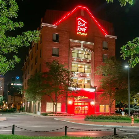 Red Roof Inn Plus+ Columbus Downtown - Convention Center-3
