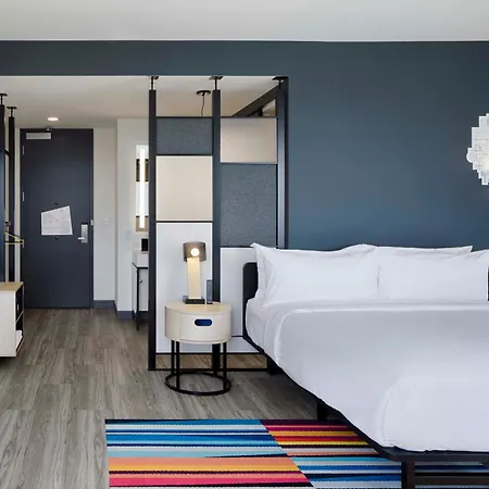 Aloft By Marriott Columbus University District-3