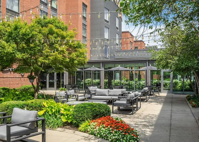 Hotels in Columbus OhioCourtyard By Marriott Osu
