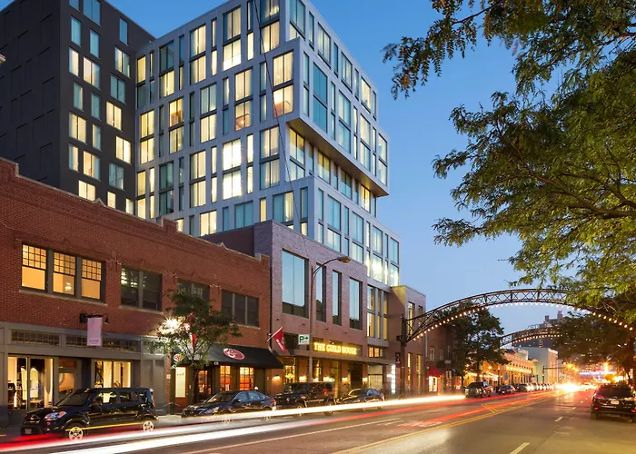 Le Meridien Columbus, The Joseph