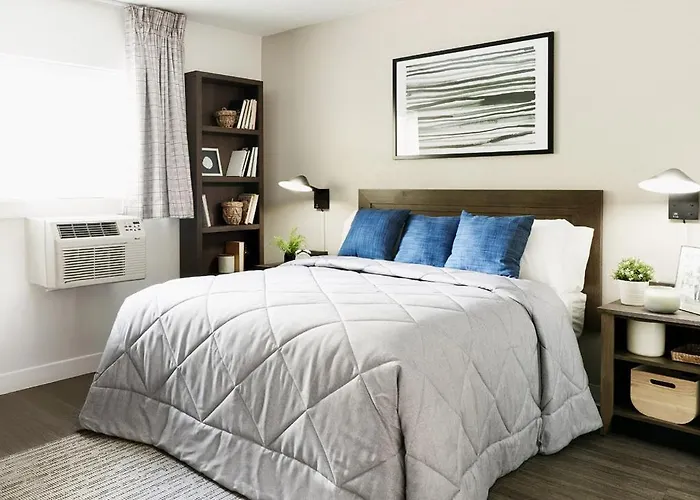 Intown Suites Extended Stay Columbus Oh - I-70E Hamilton Rd